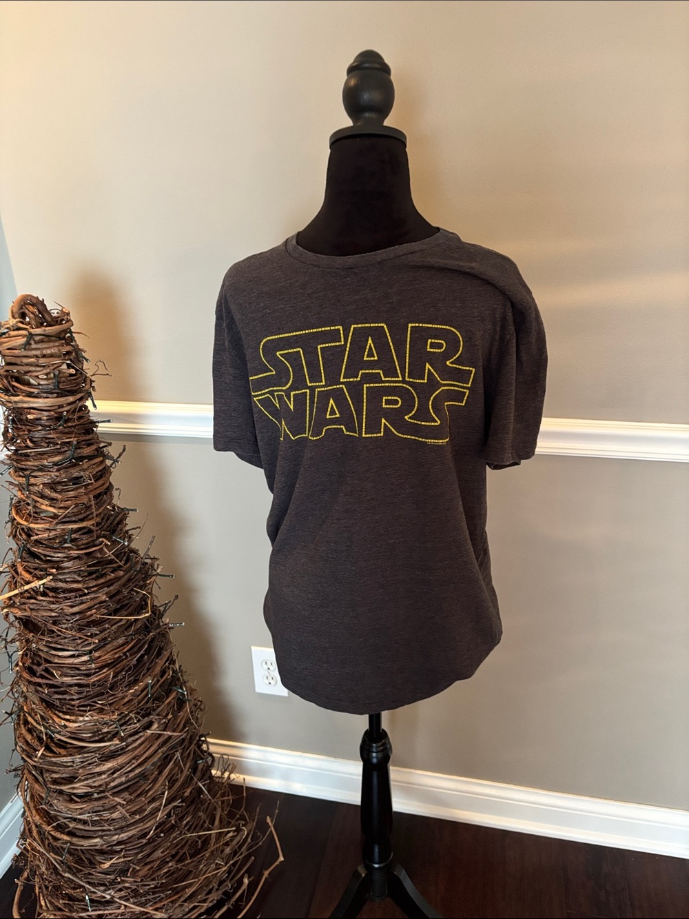 Star Wars Boys' Short Sleeve Tee - Charcoal & Yellow Logo